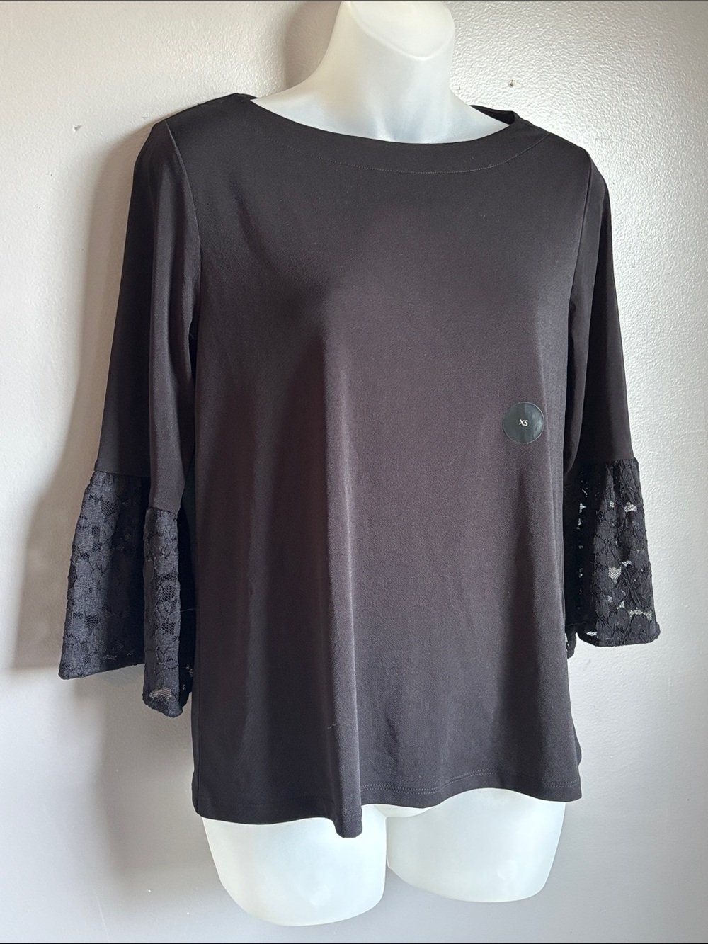 NWT Banana Republic black top * lace bell sleeves & boatneck * sz XS